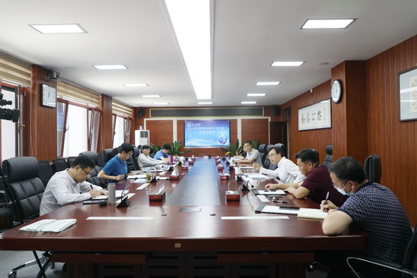 20200531159088076341208656.jpg 14. 2020年5月29日,“智慧校园”建设规划通过专家组论证。_调整大小.jpg