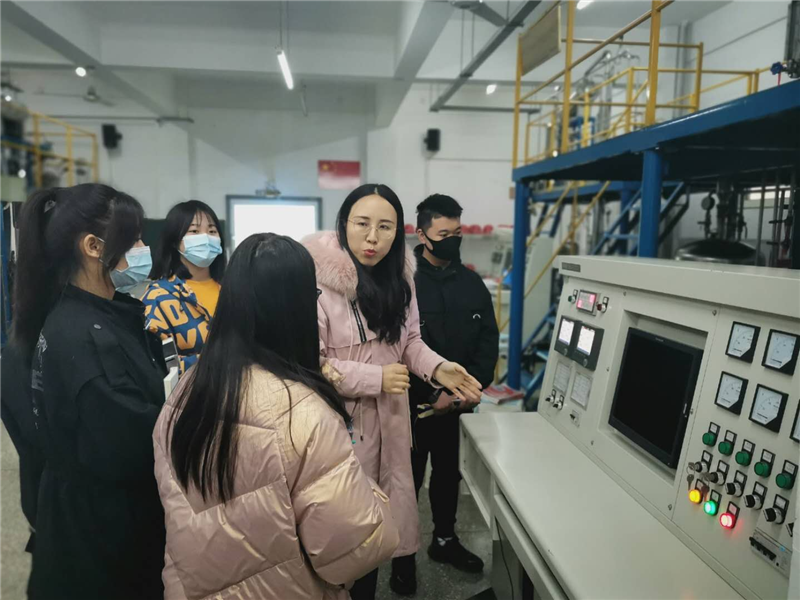 河南职业教育对新疆生产建设兵团第十三师职业技术学校师生进行技能竞赛集训