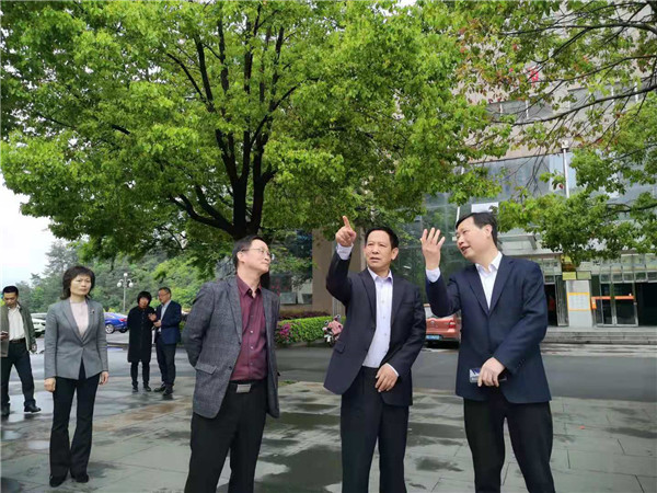 市教委领导带队赴湖北省调研教育对口协作工作2.jpg